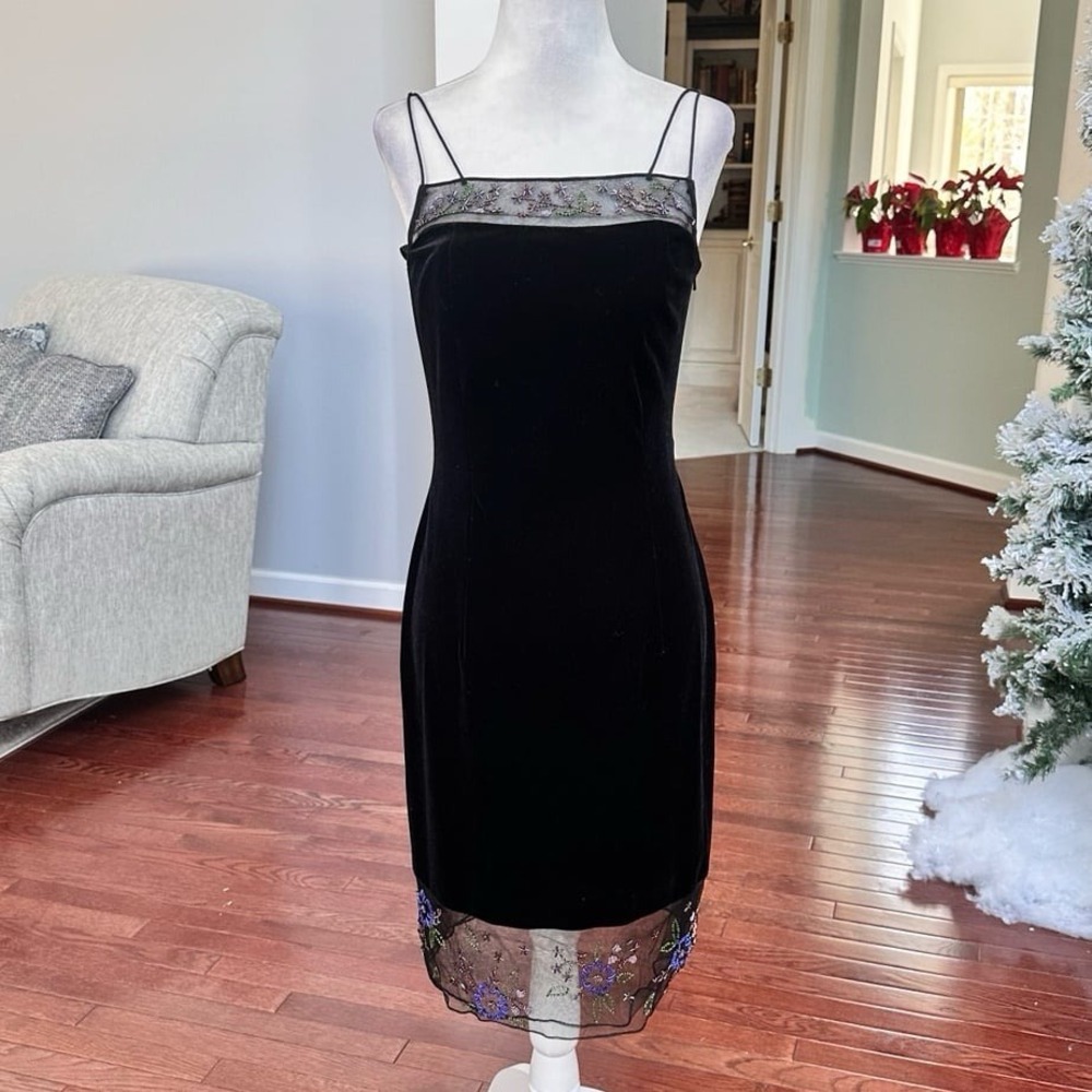 Rimini by Show Black Velour Beaded Floral Feminine Y2K Cocktail Dress Size 2 - Picture 2 of 12